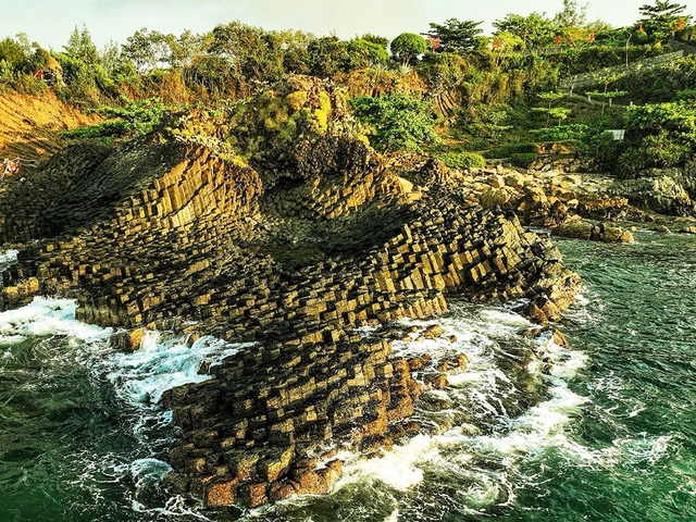 Gành Đá Đĩa - Kỳ quan đá có một không hai ở Việt Nam- Ảnh 1. Gành Đá Đĩa - Kỳ quan đá có một không hai ở Việt Nam- Ảnh 1.